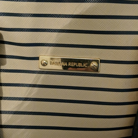 Purse - Picture 3 of 4